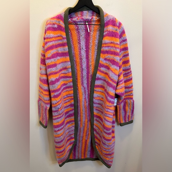 NWT Free People Pink Tiger Knit Duster - Picture 4 of 10